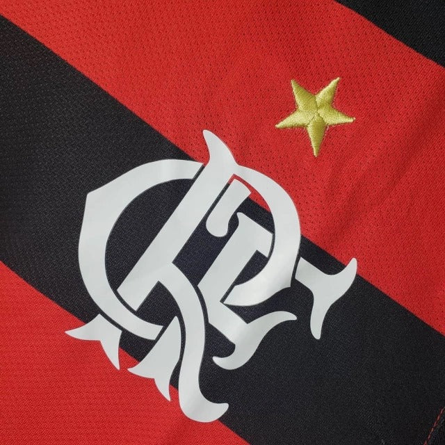 Retro 2009 Men’s Shirt