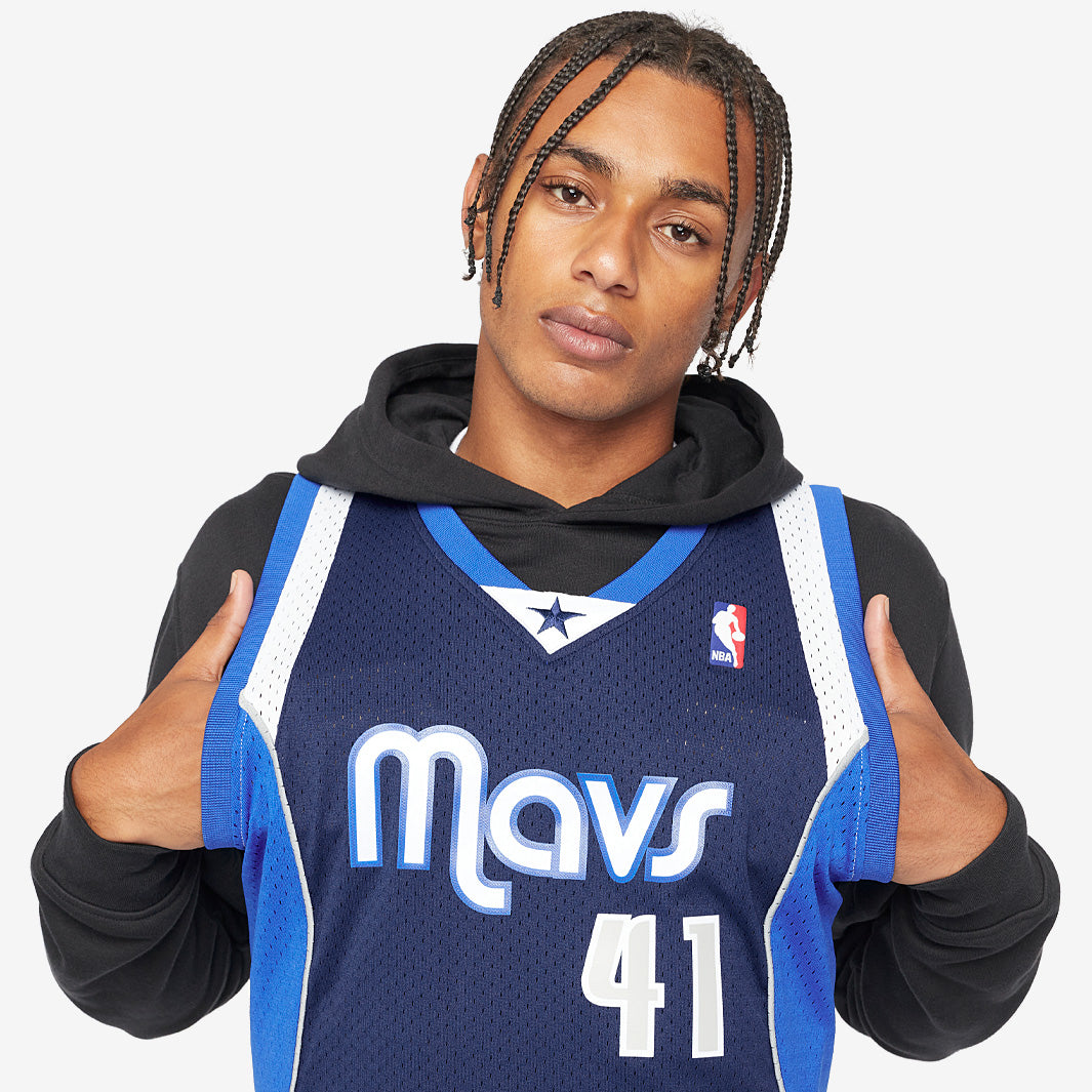 2011 Dirk Nowitzki Swingman Jersey