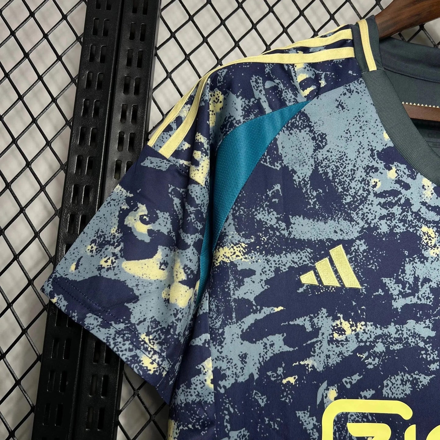 Away 24/25 Men’s Shirt