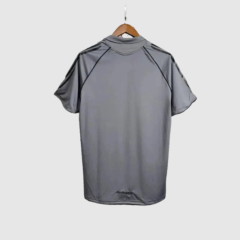II 2005/06 Retro Away Shirt