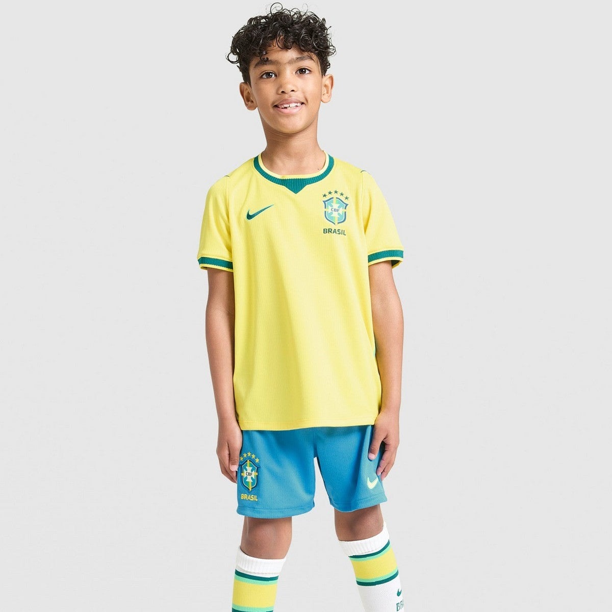 Home 26/27 Kids Shirt Kit