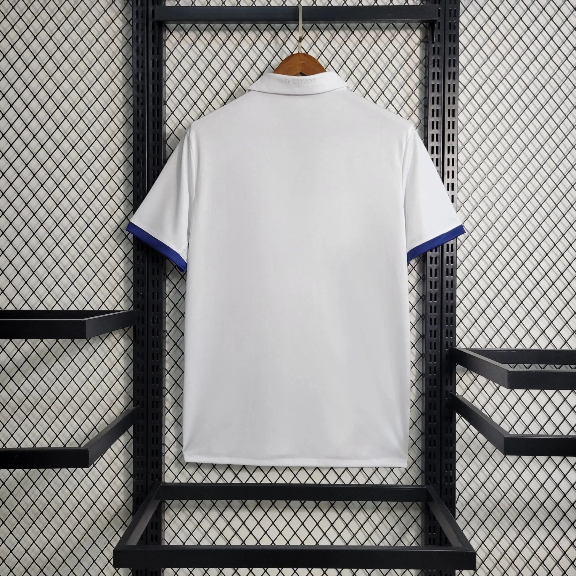 Retro 16/17 Shirt