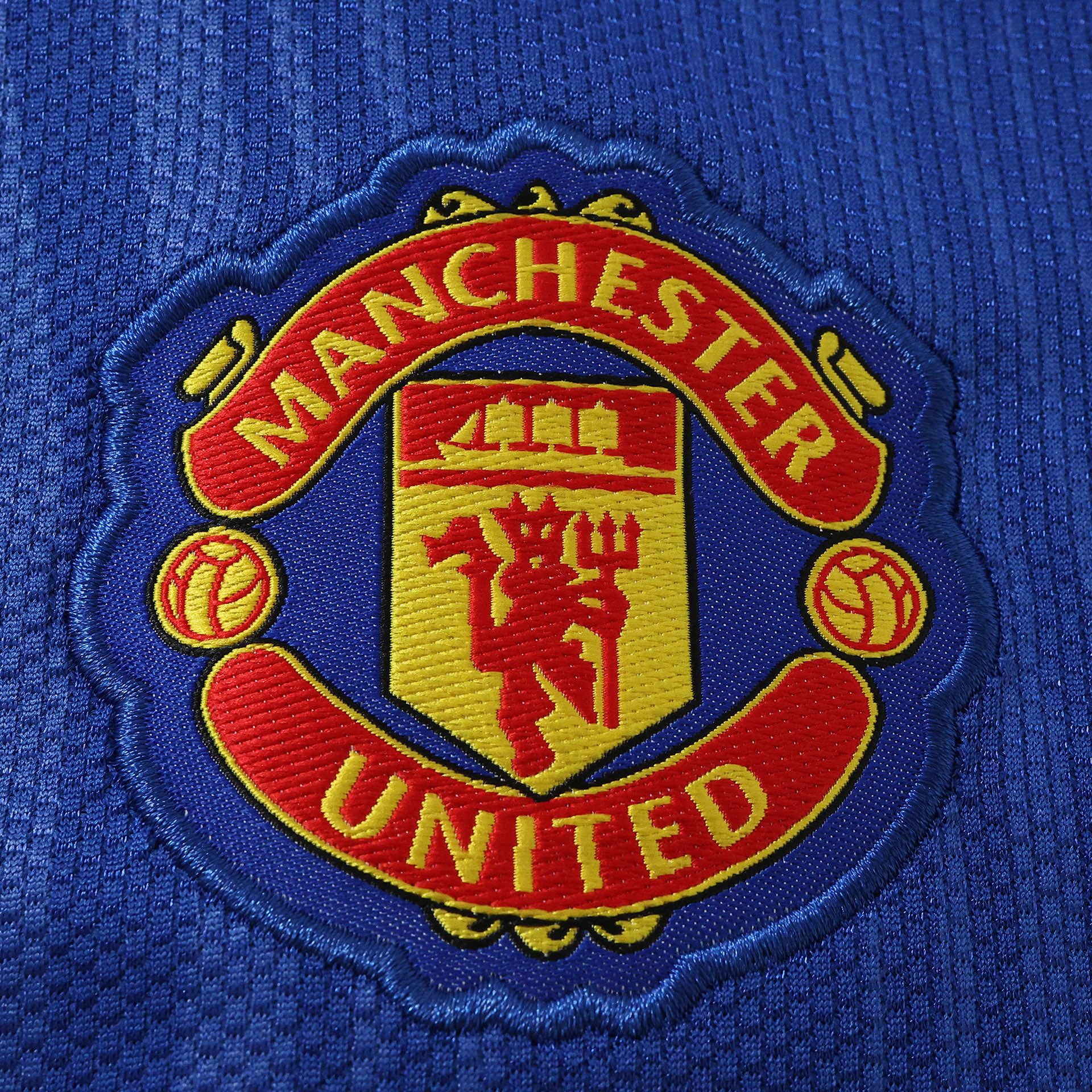 Away 26/27 Men’s Long Sleeve Shirt