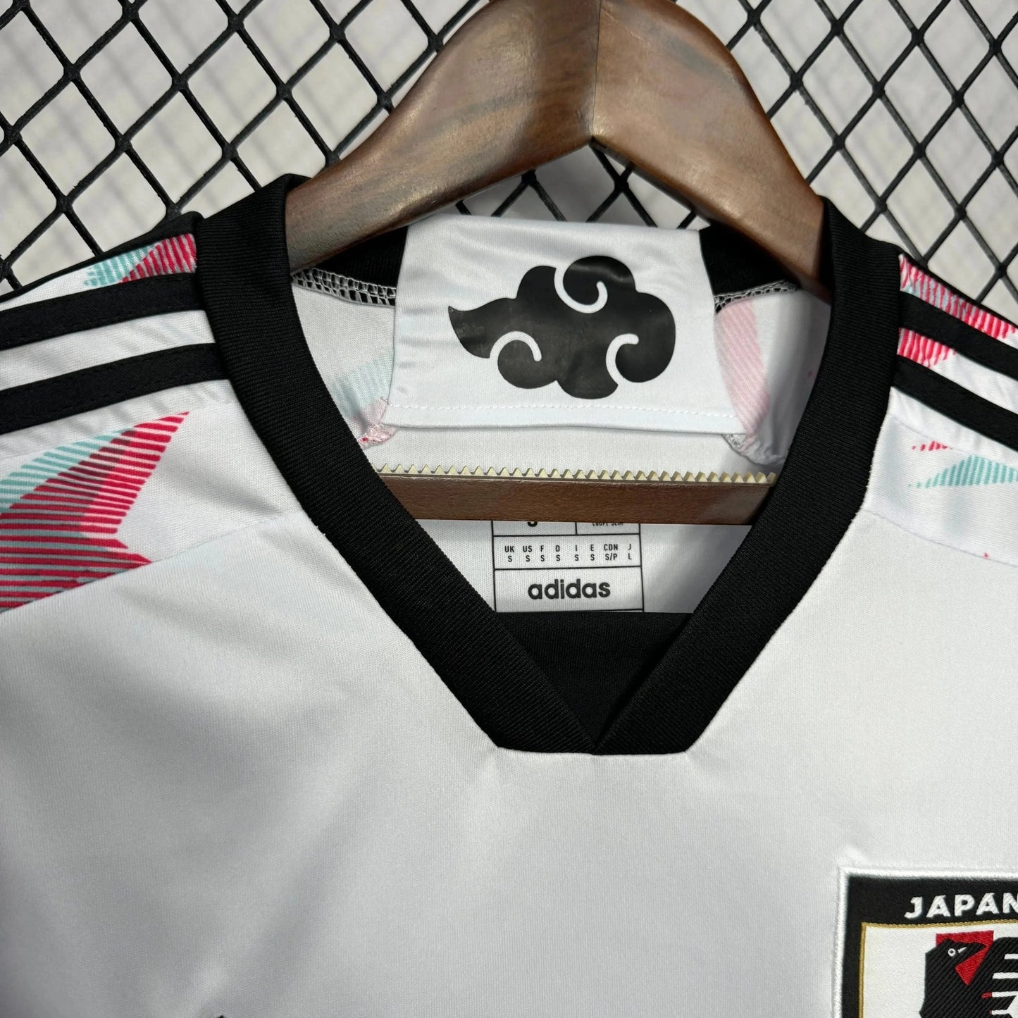 Edition Uchiha Itachi 24/25 Men’s Shirt