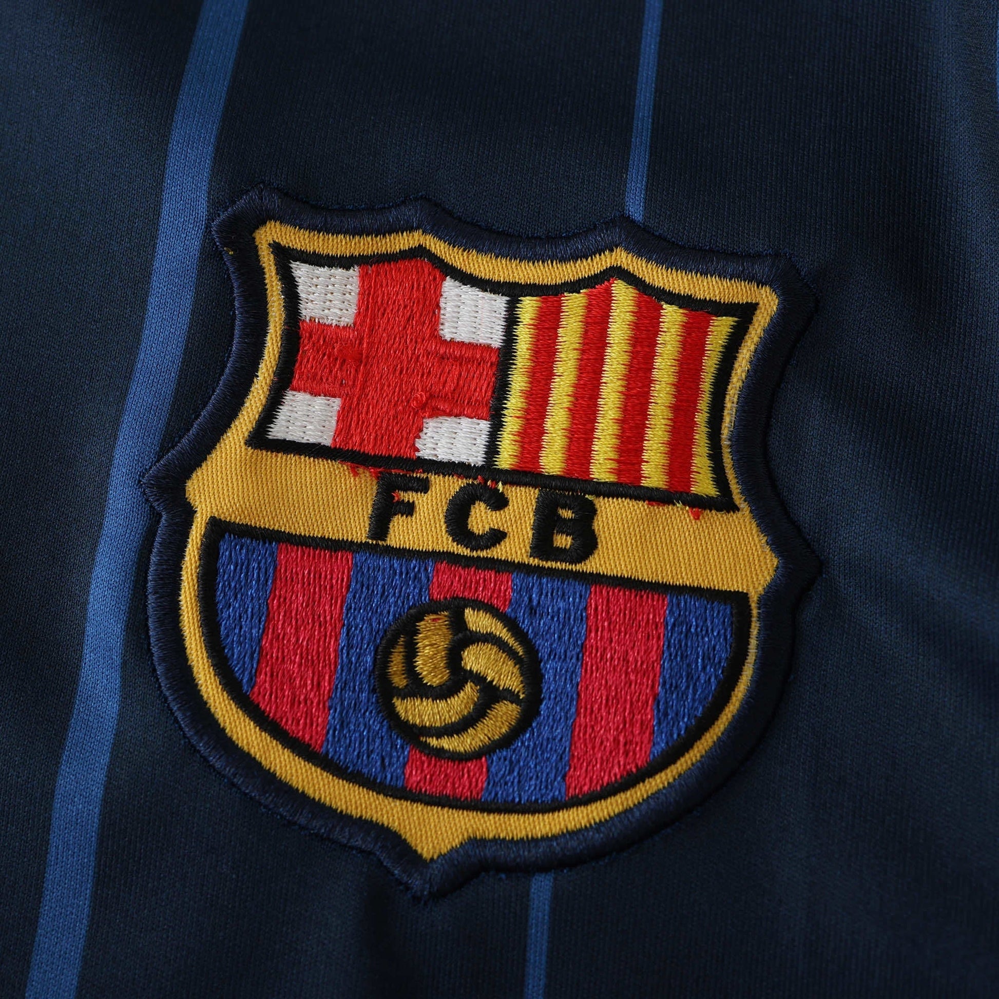 Retro Away 2004/05 Shirt
