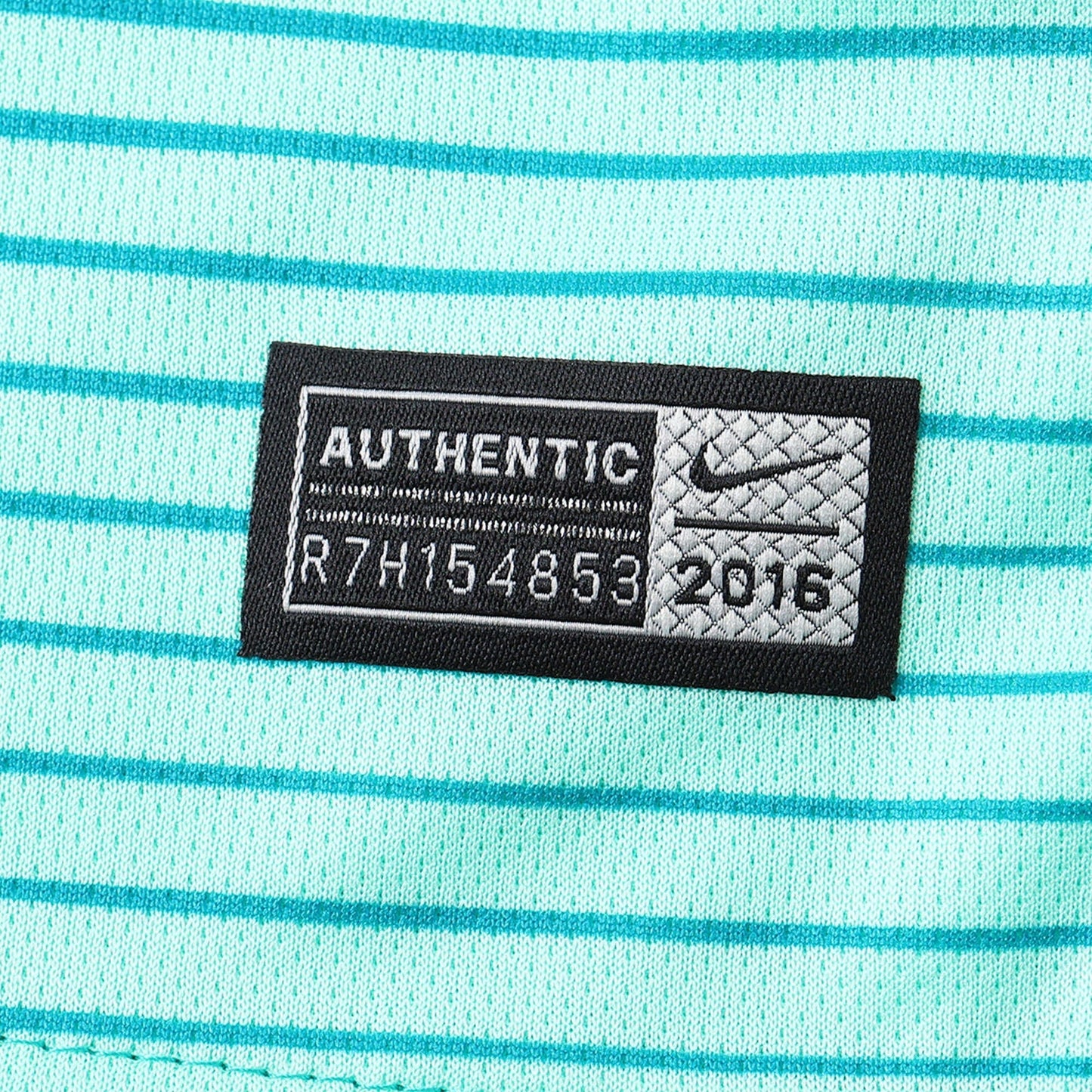 Retro Third 2016/17 Shirt