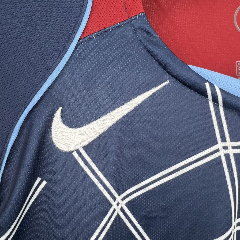 X Hero 2 2004/05 Retro Away Shirt