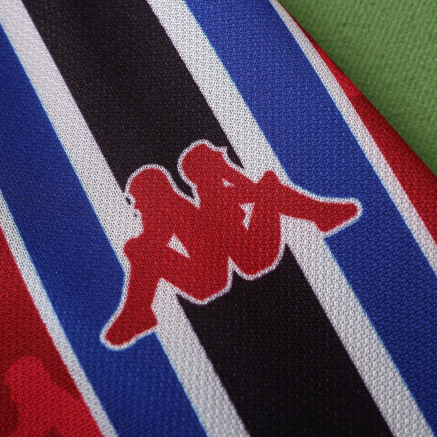 Retro Home 1996/97 Shirt