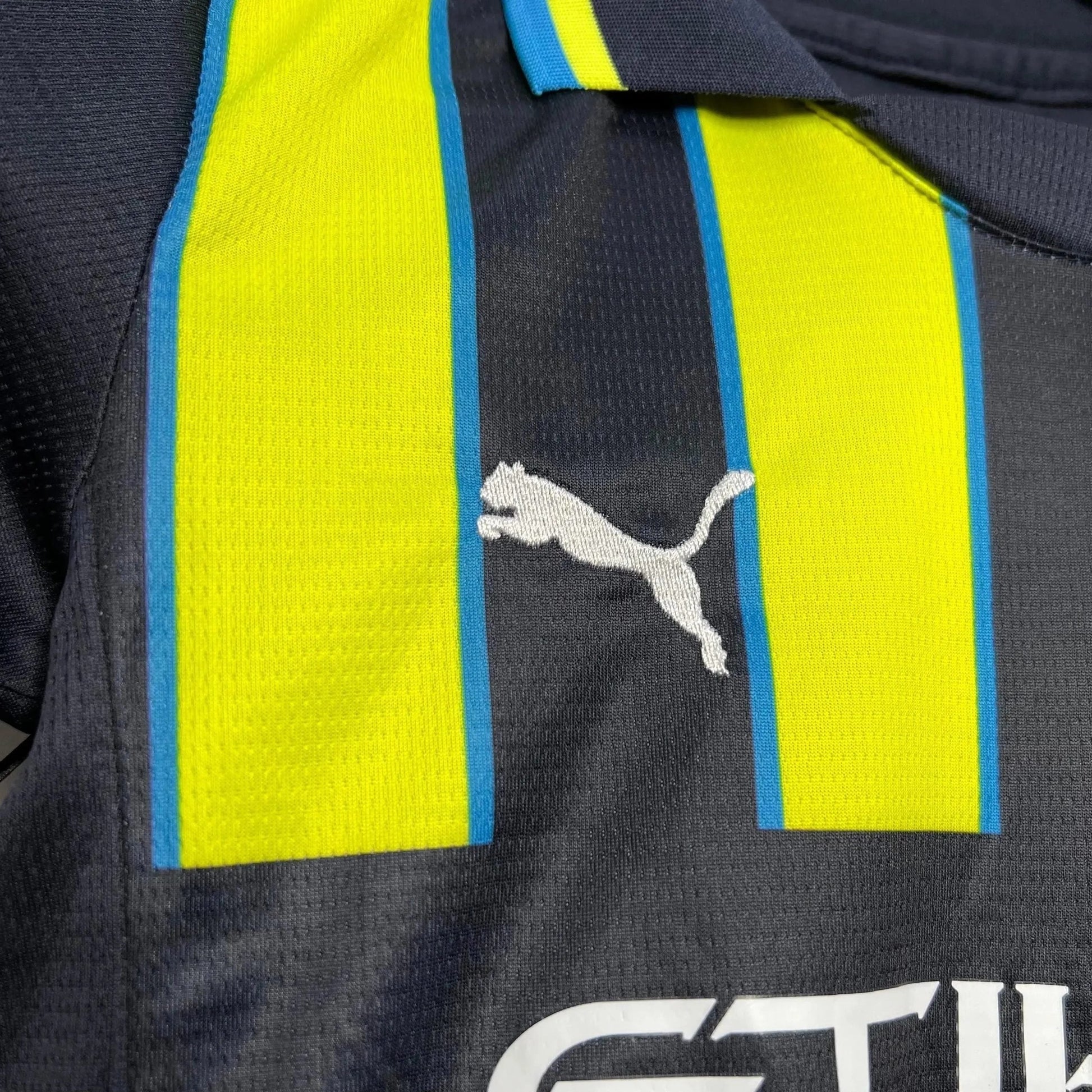 Away 24/25 Kids Shirt Kit