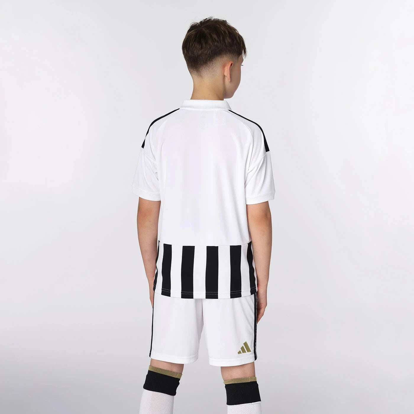 Home 26/27 Kids Shirt Kit