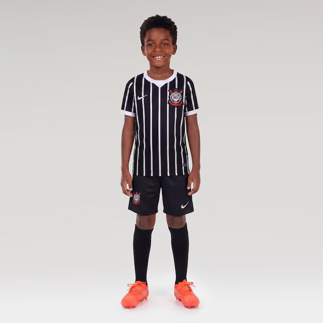 Away 2027 Kids Kit
