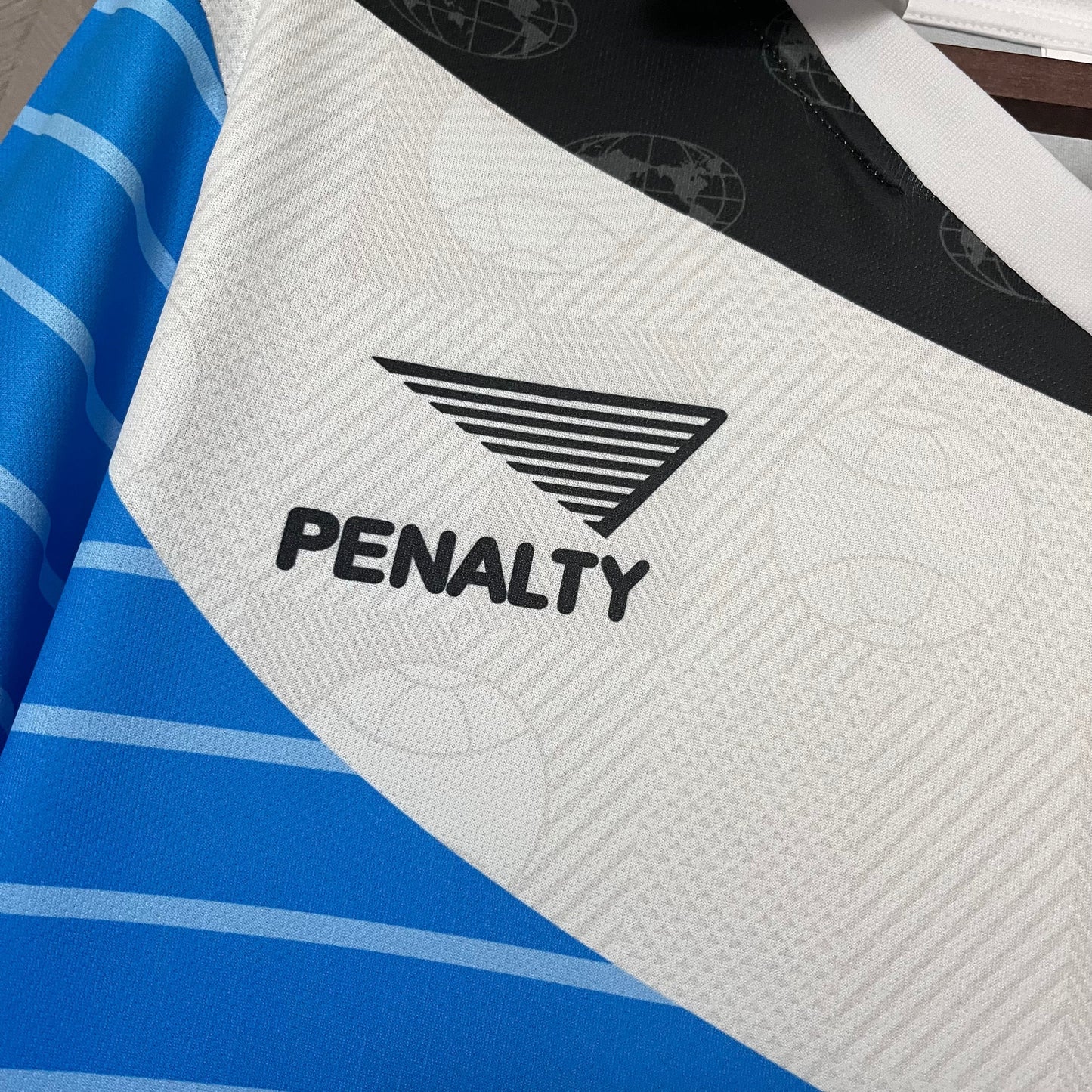 Retro 1996 Men’s Shirt