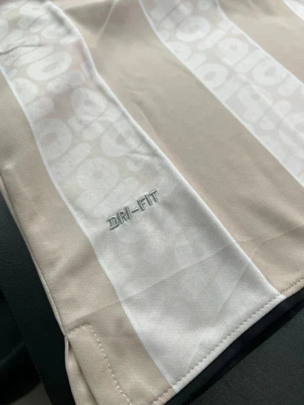Retro 2010 Men’s Shirt