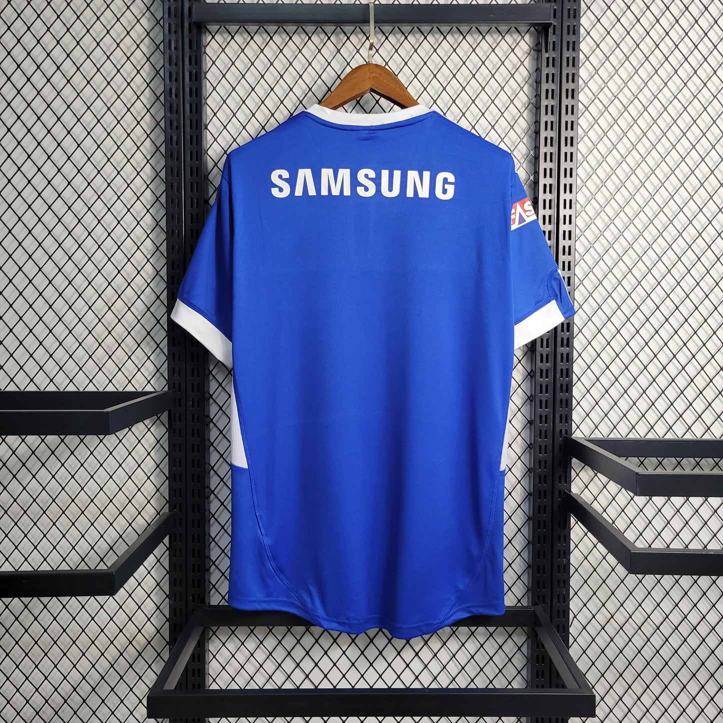Retro 2019 Men’s Shirt
